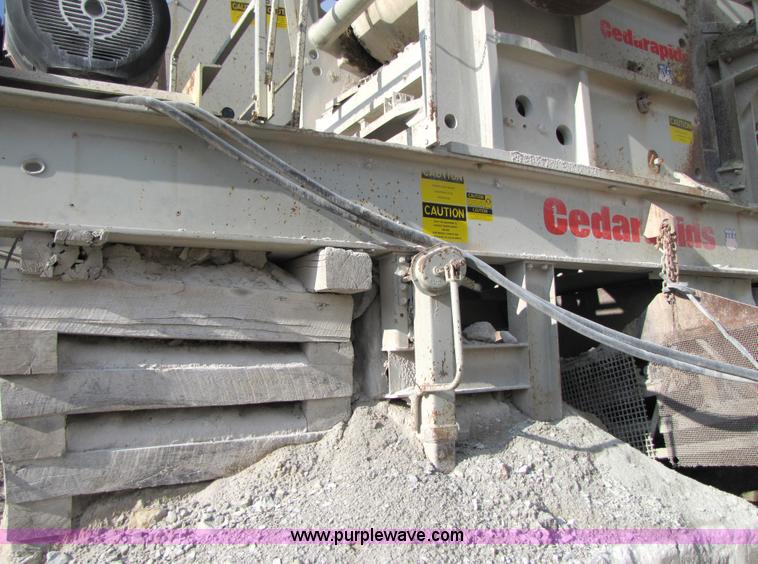 image for item B2137 1995 Cedarapids 3054 portable jaw crusher