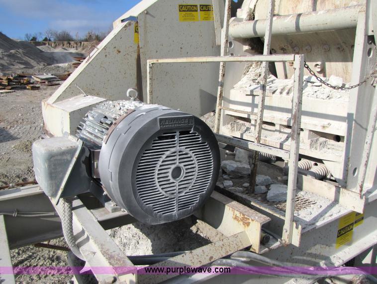 image for item B2137 1995 Cedarapids 3054 portable jaw crusher