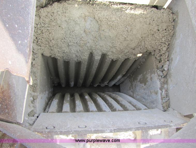 image for item B2137 1995 Cedarapids 3054 portable jaw crusher