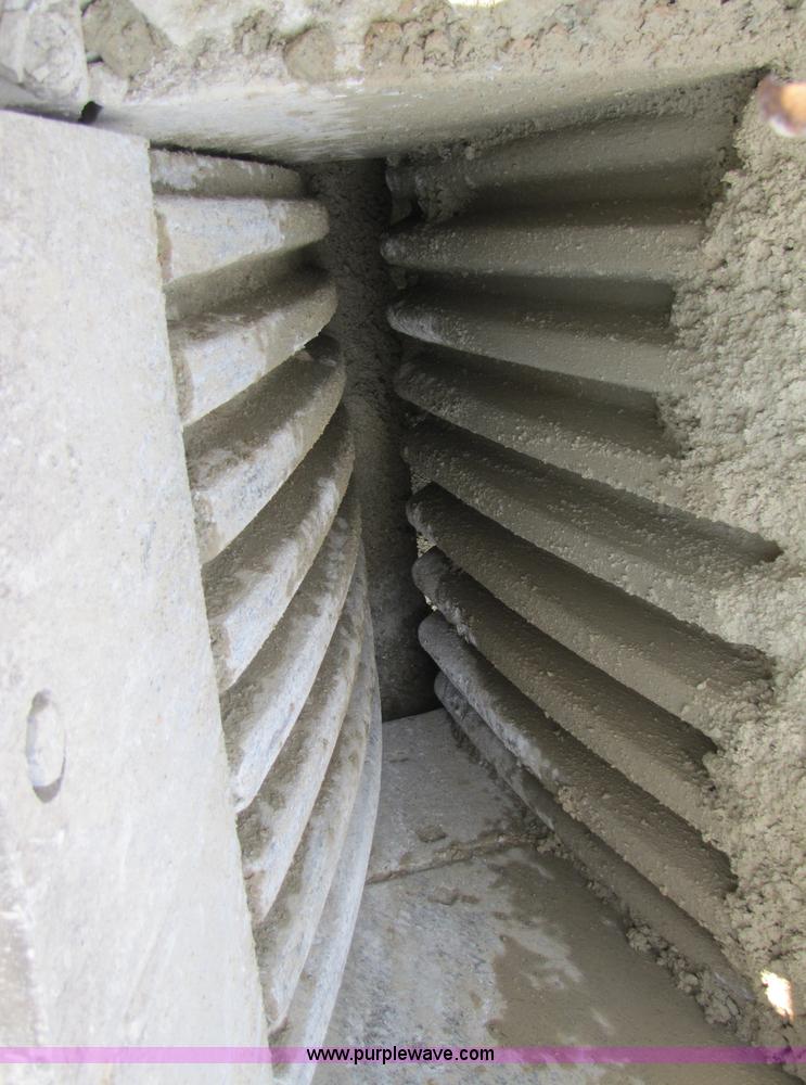 image for item B2137 1995 Cedarapids 3054 portable jaw crusher