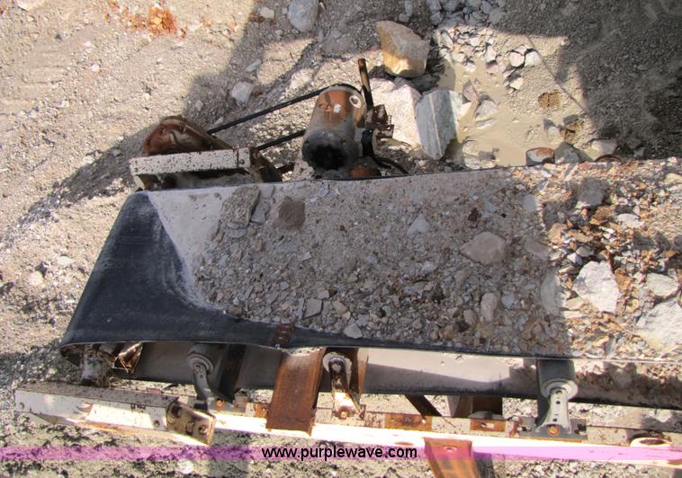 image for item B2137 1995 Cedarapids 3054 portable jaw crusher