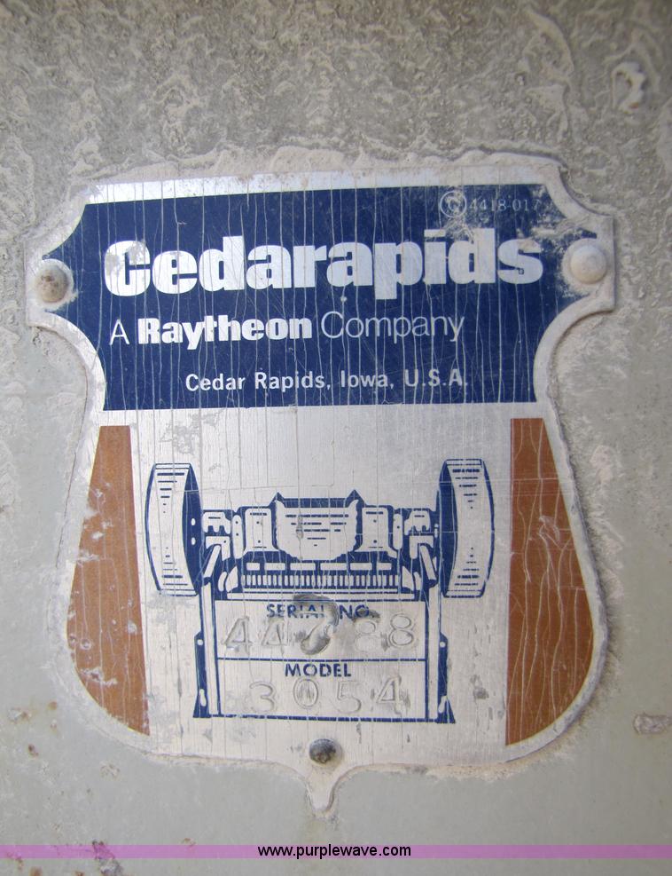 image for item B2137 1995 Cedarapids 3054 portable jaw crusher