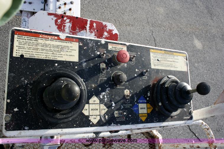 image for item 6063 2000 Snorkel TB-A60RDZ boom lift