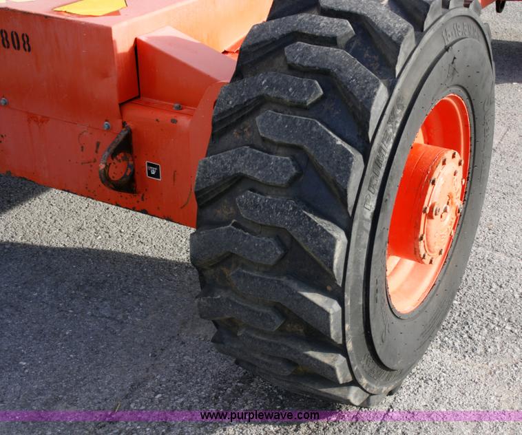 image for item 6063 2000 Snorkel TB-A60RDZ boom lift