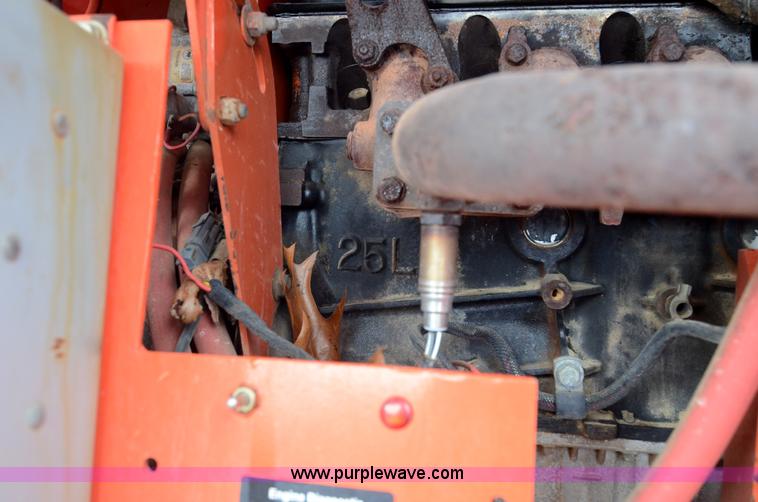 image for item 6064 1999 Snorkel TB-60 boom lift