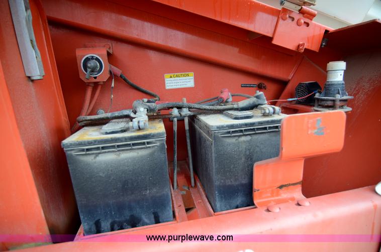 image for item 6064 1999 Snorkel TB-60 boom lift