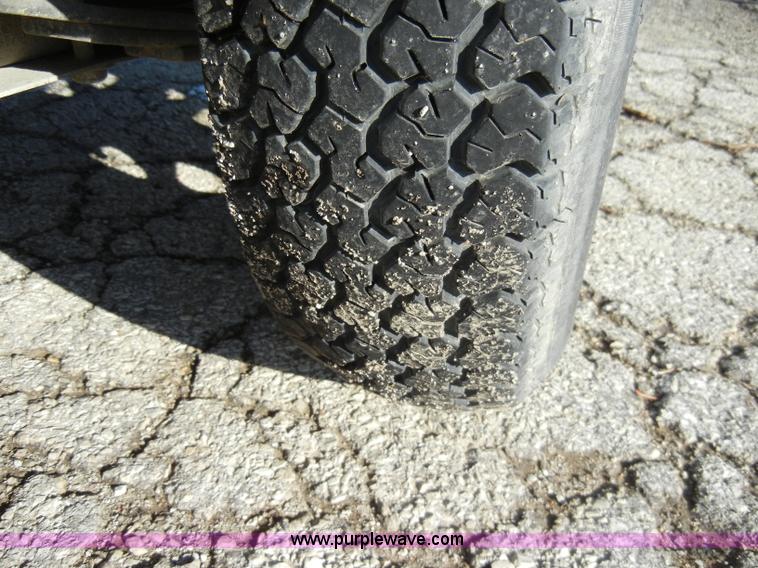 image for item A3370 2005 Terex Amida AL4000 towable light tower