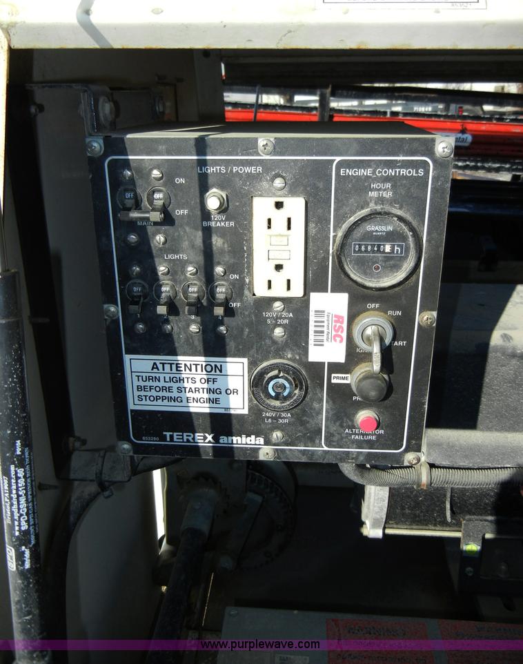 image for item A3370 2005 Terex Amida AL4000 towable light tower