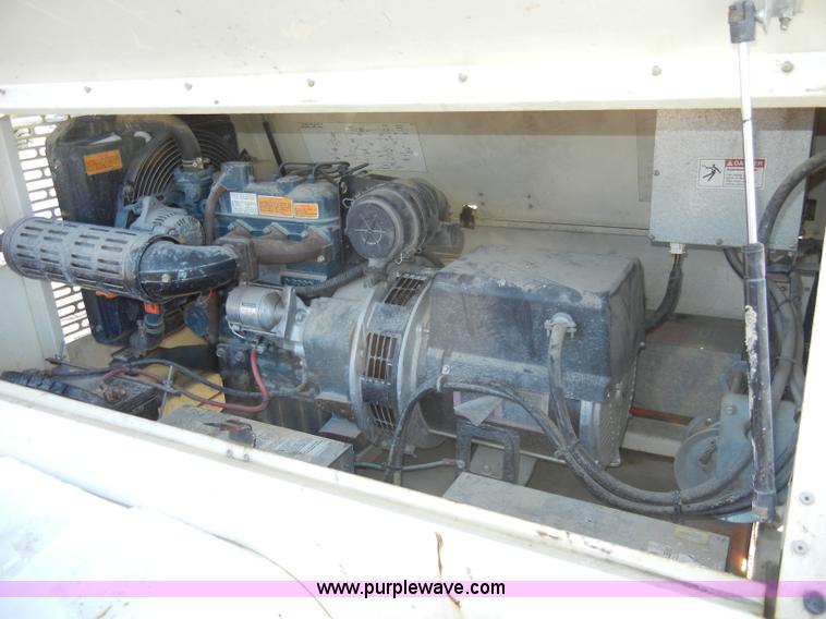 image for item A3370 2005 Terex Amida AL4000 towable light tower