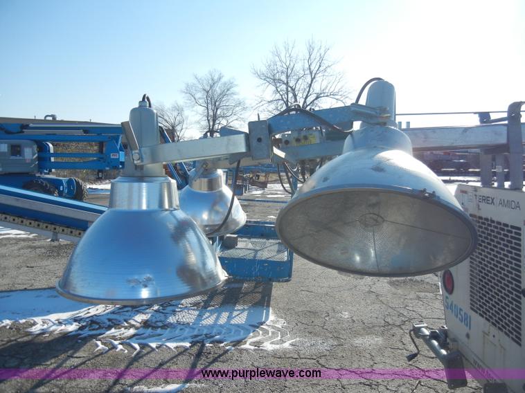 image for item A3370 2005 Terex Amida AL4000 towable light tower