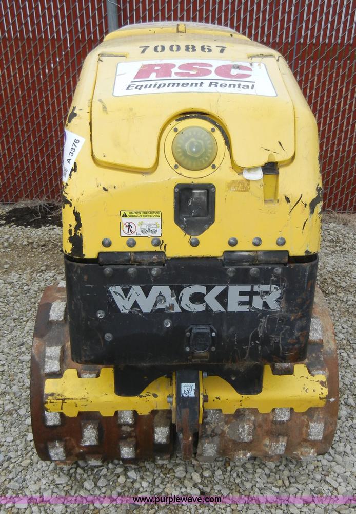 image for item A3376 2007 Wacker RT82-SC pad foot roller/packer