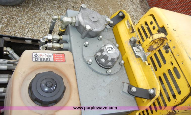 image for item A3376 2007 Wacker RT82-SC pad foot roller/packer