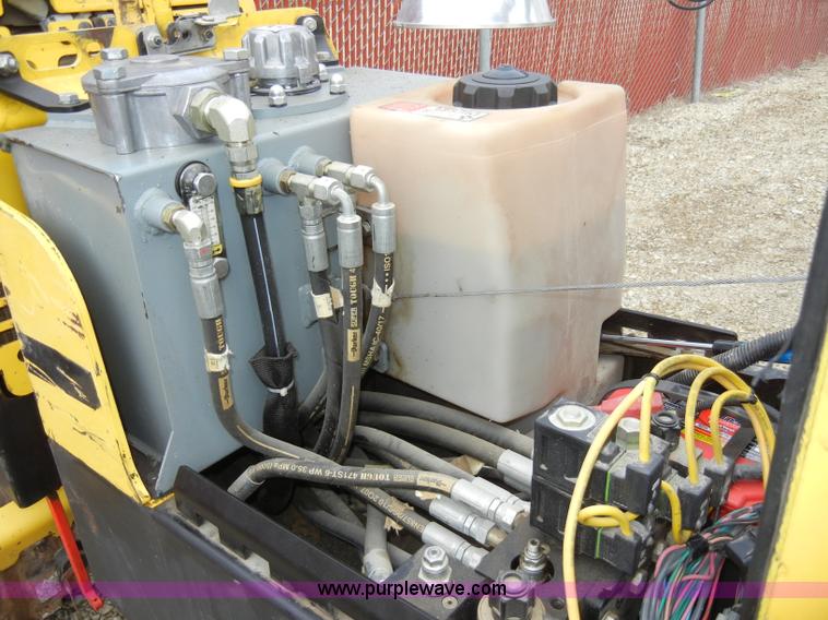 image for item A3376 2007 Wacker RT82-SC pad foot roller/packer