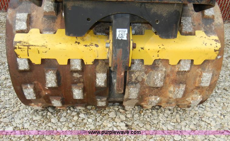 image for item A3376 2007 Wacker RT82-SC pad foot roller/packer