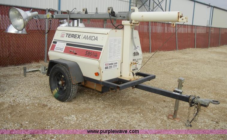 image for item A3377 2005 Terex Amida AL4000 towable light tower