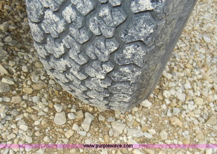 image for item A3377 2005 Terex Amida AL4000 towable light tower