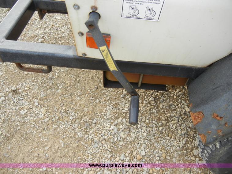 image for item A3377 2005 Terex Amida AL4000 towable light tower