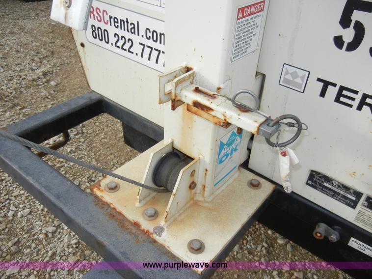 image for item A3377 2005 Terex Amida AL4000 towable light tower