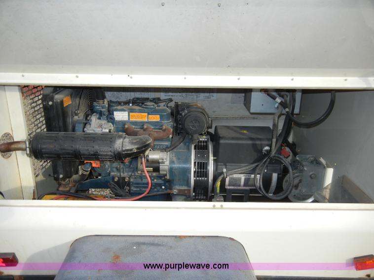 image for item A3377 2005 Terex Amida AL4000 towable light tower