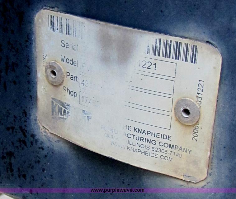 image for item B2149 2007 Ford F450 Super Duty flatbed delivery truck