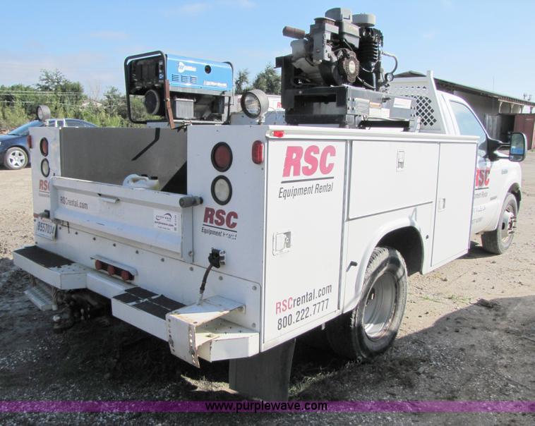 image for item B2150 2006 Ford F350 Super Duty service truck