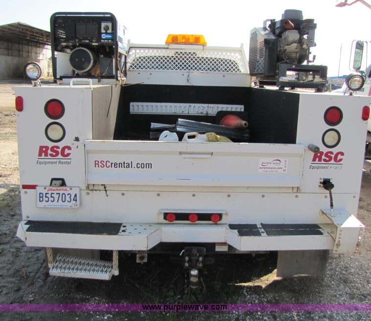 image for item B2150 2006 Ford F350 Super Duty service truck