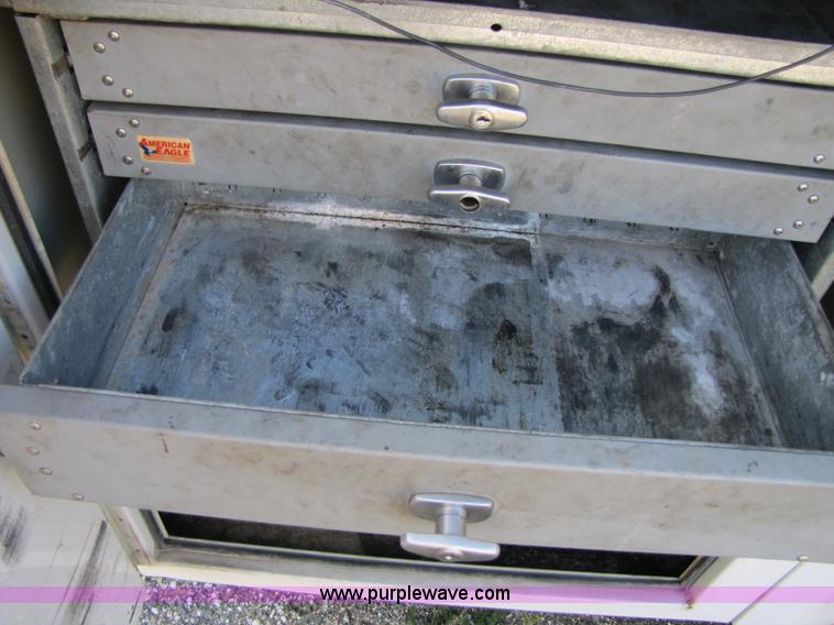 image for item B2150 2006 Ford F350 Super Duty service truck