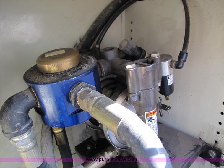 image for item B2150 2006 Ford F350 Super Duty service truck