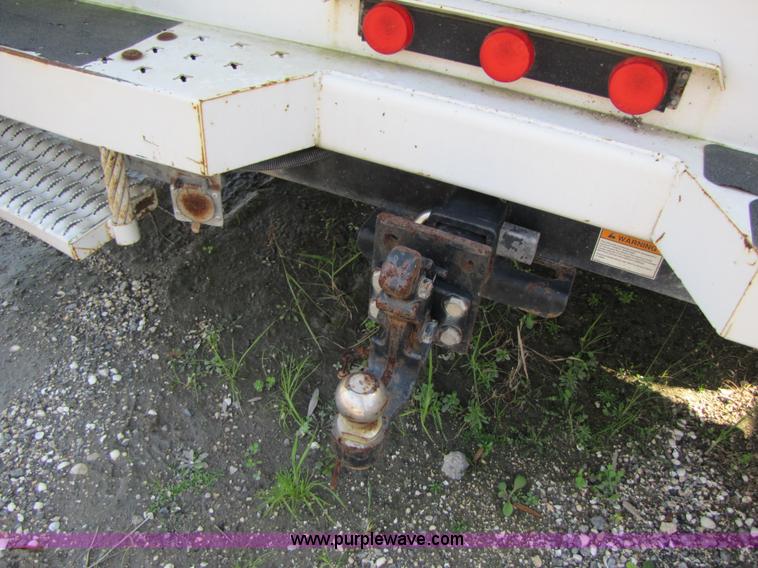 image for item B2150 2006 Ford F350 Super Duty service truck