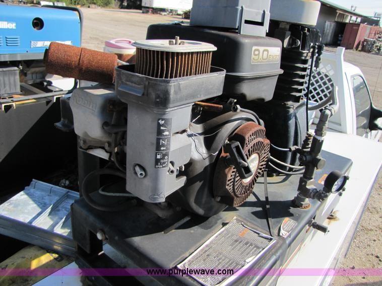 image for item B2150 2006 Ford F350 Super Duty service truck