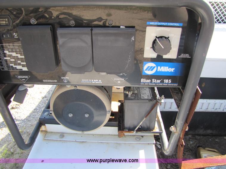 image for item B2150 2006 Ford F350 Super Duty service truck