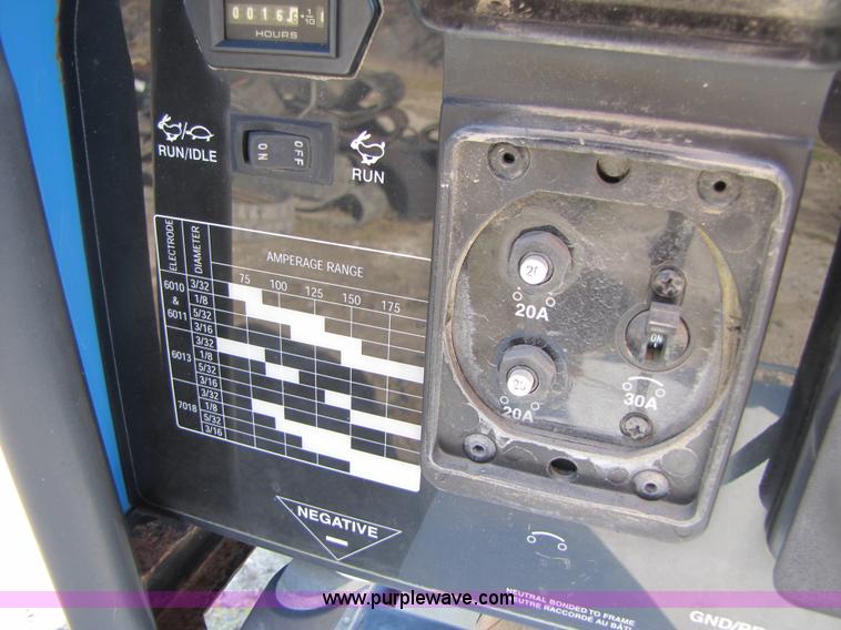 image for item B2150 2006 Ford F350 Super Duty service truck