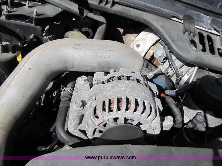 image for item B2150 2006 Ford F350 Super Duty service truck