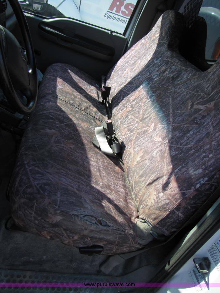 image for item B2150 2006 Ford F350 Super Duty service truck