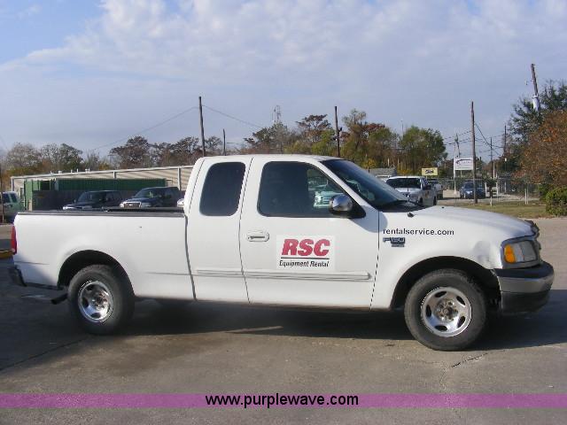 image for item B2160 1999 Ford F150 XLT supercab pickup truck