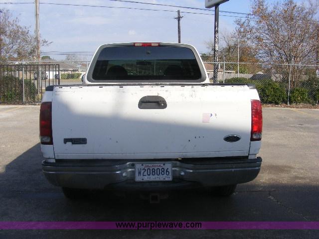 image for item B2160 1999 Ford F150 XLT supercab pickup truck