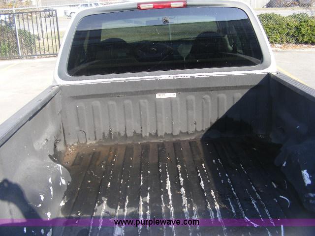 image for item B2160 1999 Ford F150 XLT supercab pickup truck
