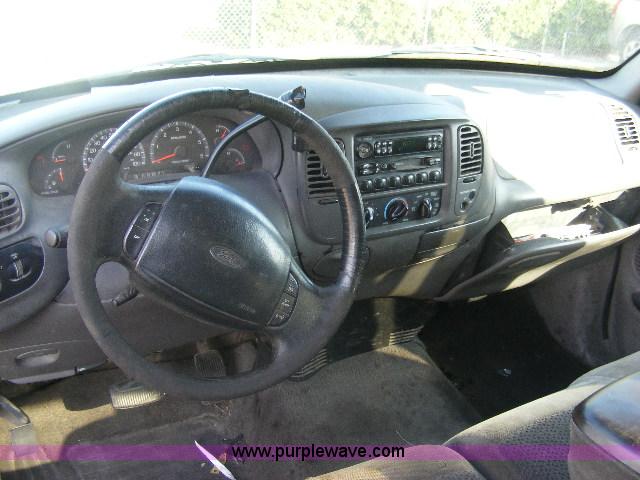 image for item B2160 1999 Ford F150 XLT supercab pickup truck
