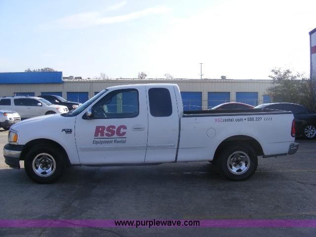 image for item B2161 2002 Ford F150 XLT supercab pickup truck