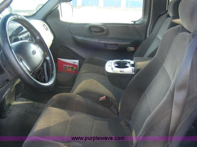 image for item B2161 2002 Ford F150 XLT supercab pickup truck