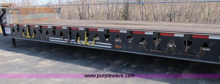image for item B2562 2006 Trail King TK70HT hydra-tail trailer