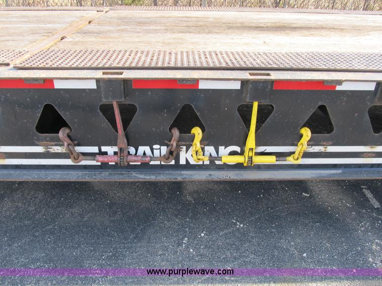 image for item B2562 2006 Trail King TK70HT hydra-tail trailer