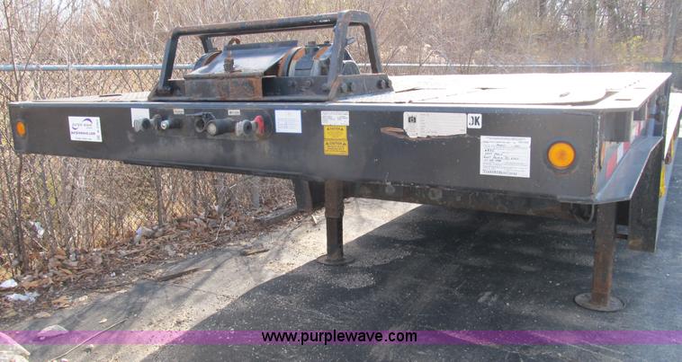 image for item B2562 2006 Trail King TK70HT hydra-tail trailer