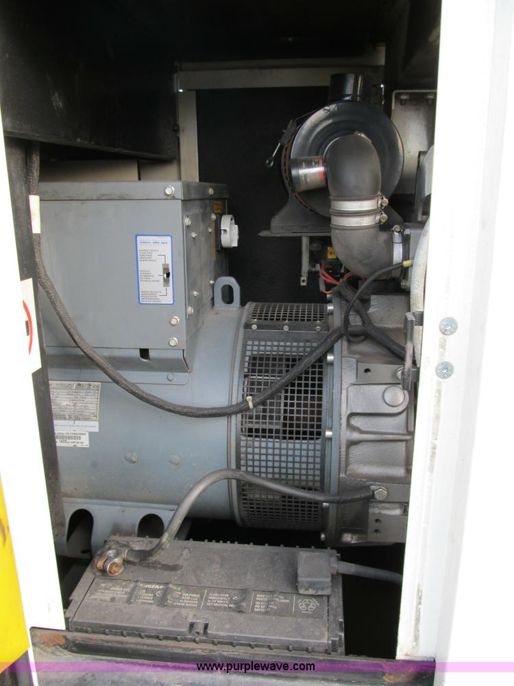 image for item B2564 2005 Atlas Copco QAS38 portable generator