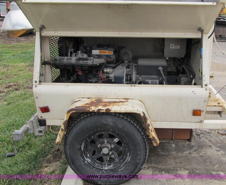 image for item B2565 2005 Terex Amida AL4060D towable light tower