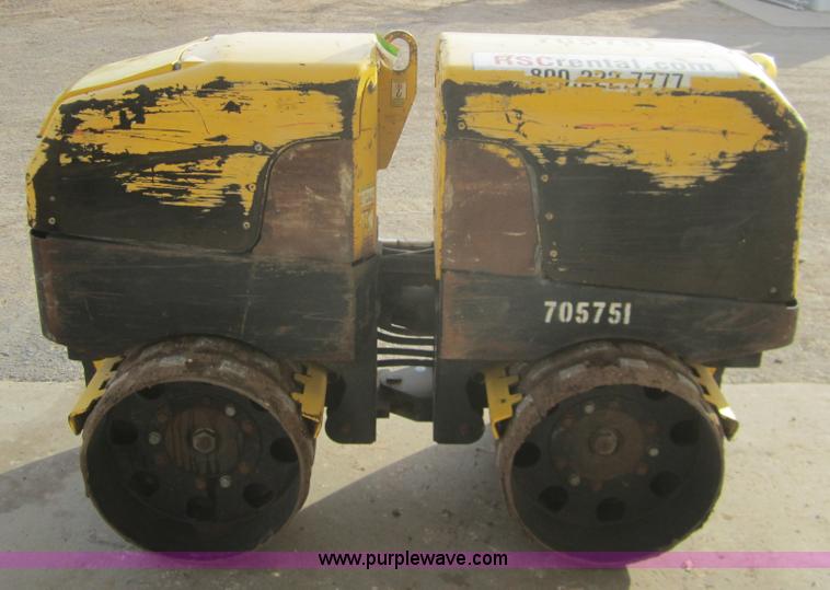 image for item B3154 2007 Wacker RT82 roller/packer