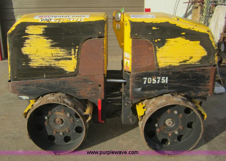 image for item B3154 2007 Wacker RT82 roller/packer