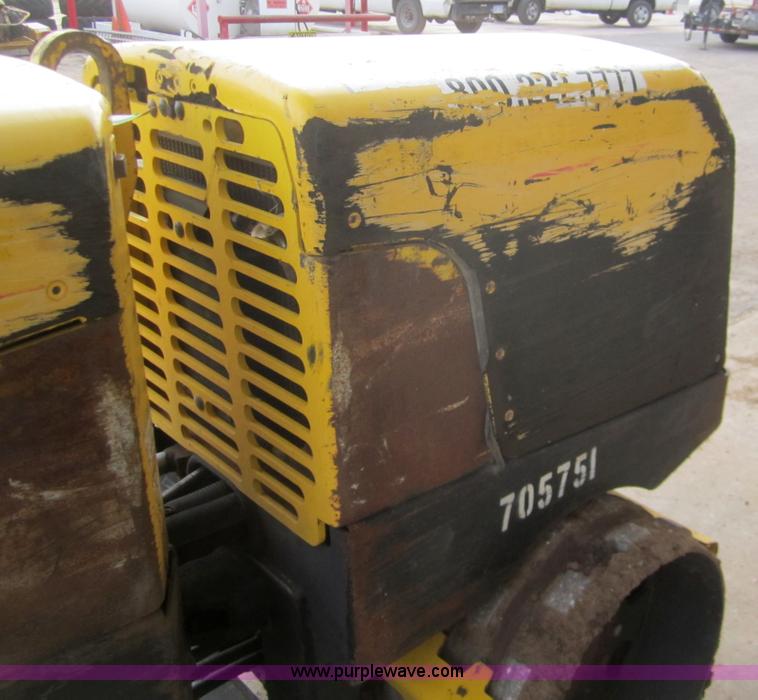 image for item B3154 2007 Wacker RT82 roller/packer