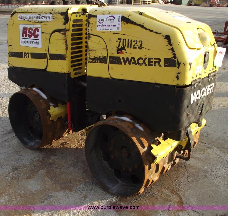 image for item C5930 2007 Wacker RT82 roller/packer
