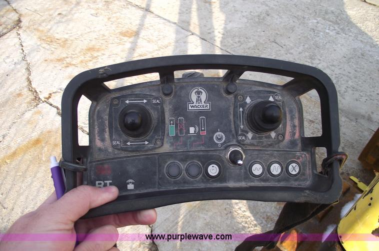 image for item C5930 2007 Wacker RT82 roller/packer